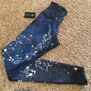 NWT Onzie Yoga Leggings